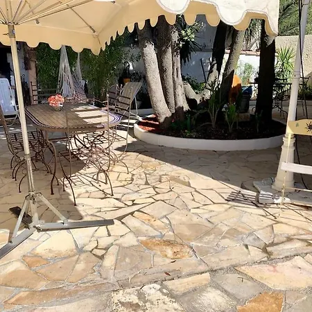Charmante Villa Avec Une Ame. Pignan Exterior photo